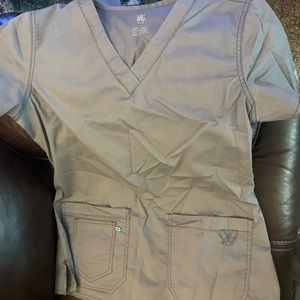Mc2 grey scrub top